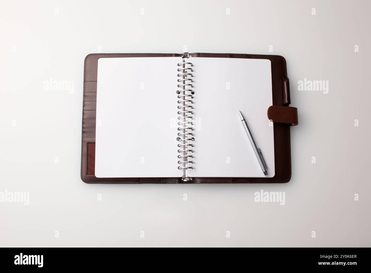 Notebook e penna Foto Stock