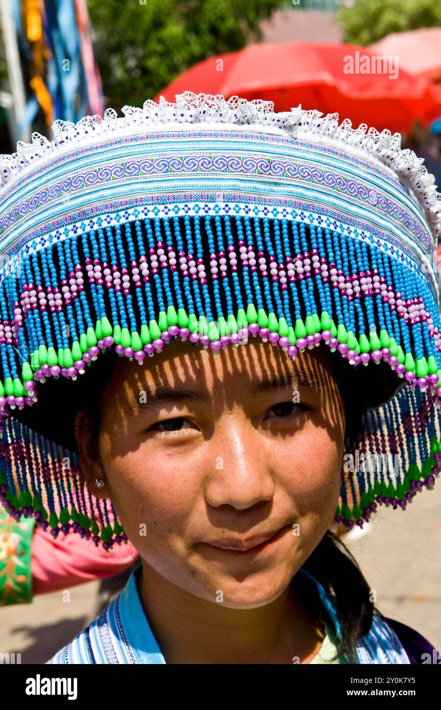 Ritratto di una donna Flower Hmong / Miao. Foto Stock