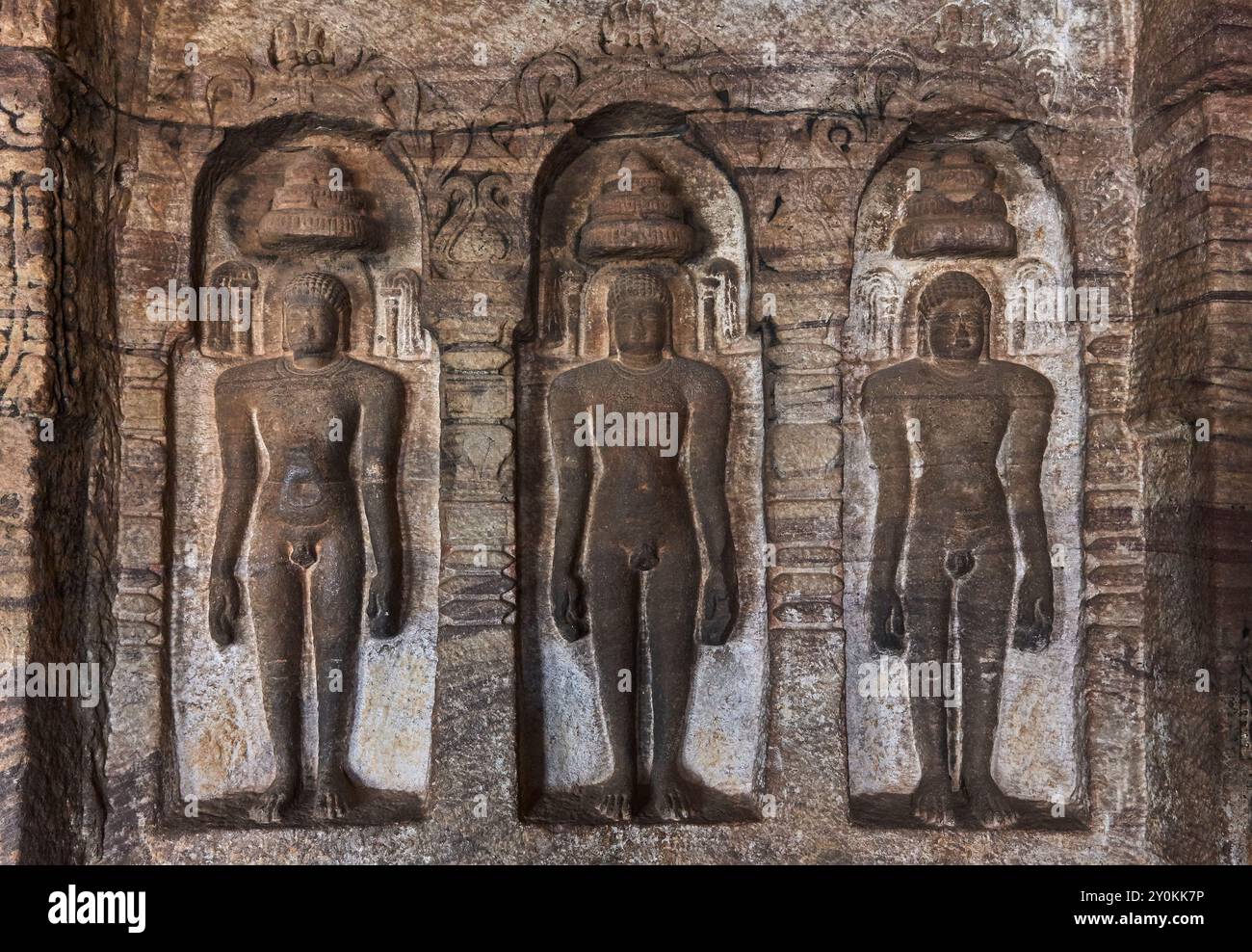 Badami Cave 4, tempio del Giainismo Tirthankaras, Karnataka, India. Foto Stock