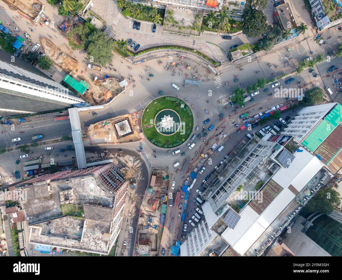 Vista dall'alto di Piazza Shapla, Motijheel e Dacca. Paesaggio urbano di Dacca - area commerciale di Motijheel, Dacca, Bangladesh Foto Stock