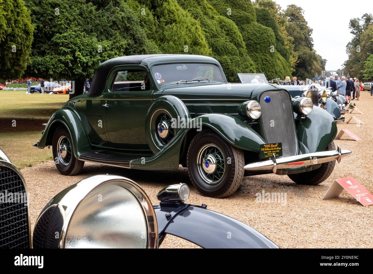 1935 Lincoln Model K Coupe di le Baron al Concours of Elegance Hampton Court Palace Londra Regno Unito 2024 Foto Stock