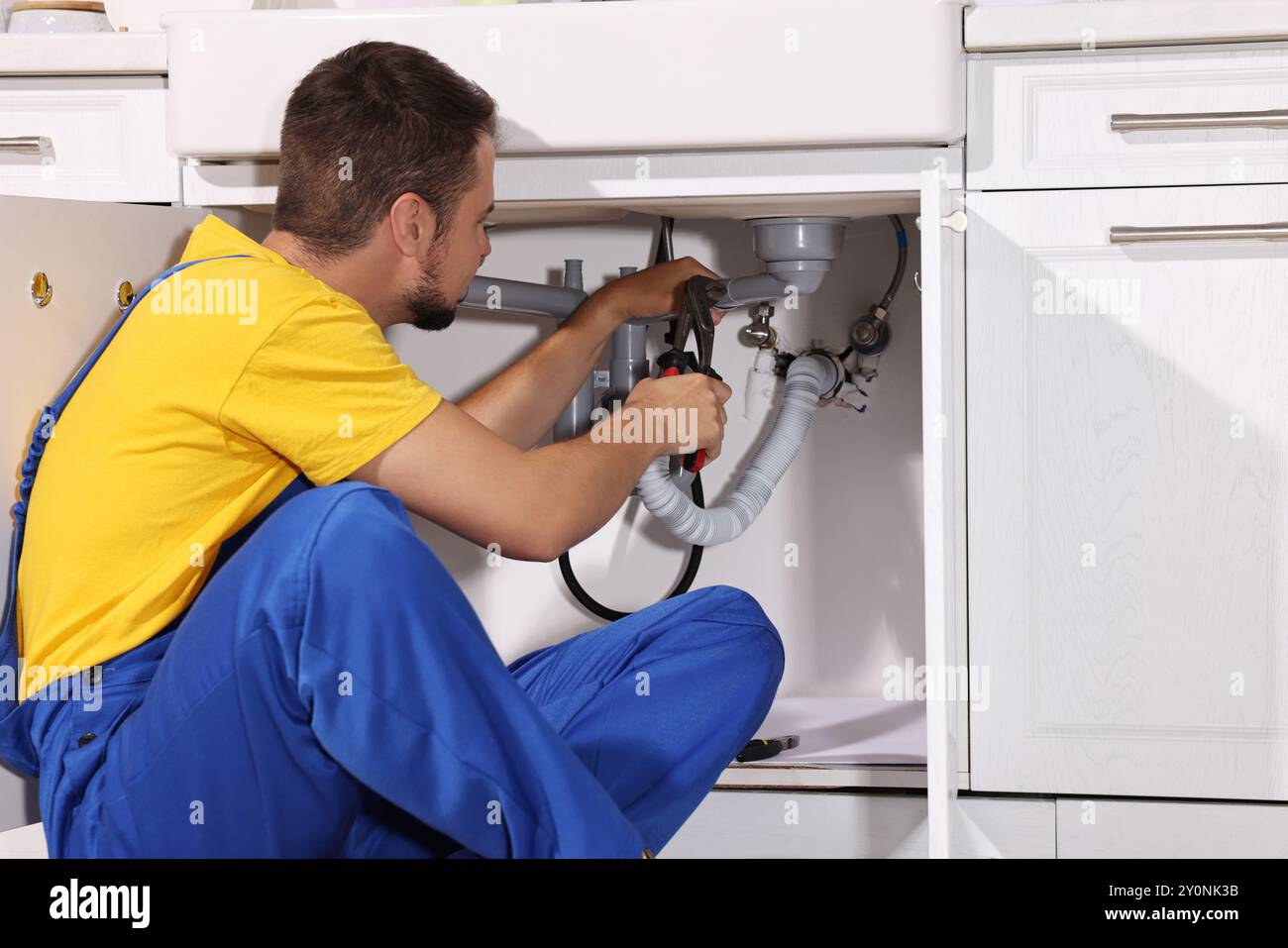 Sistema di tubazioni per idraulici professionale a casa Foto Stock