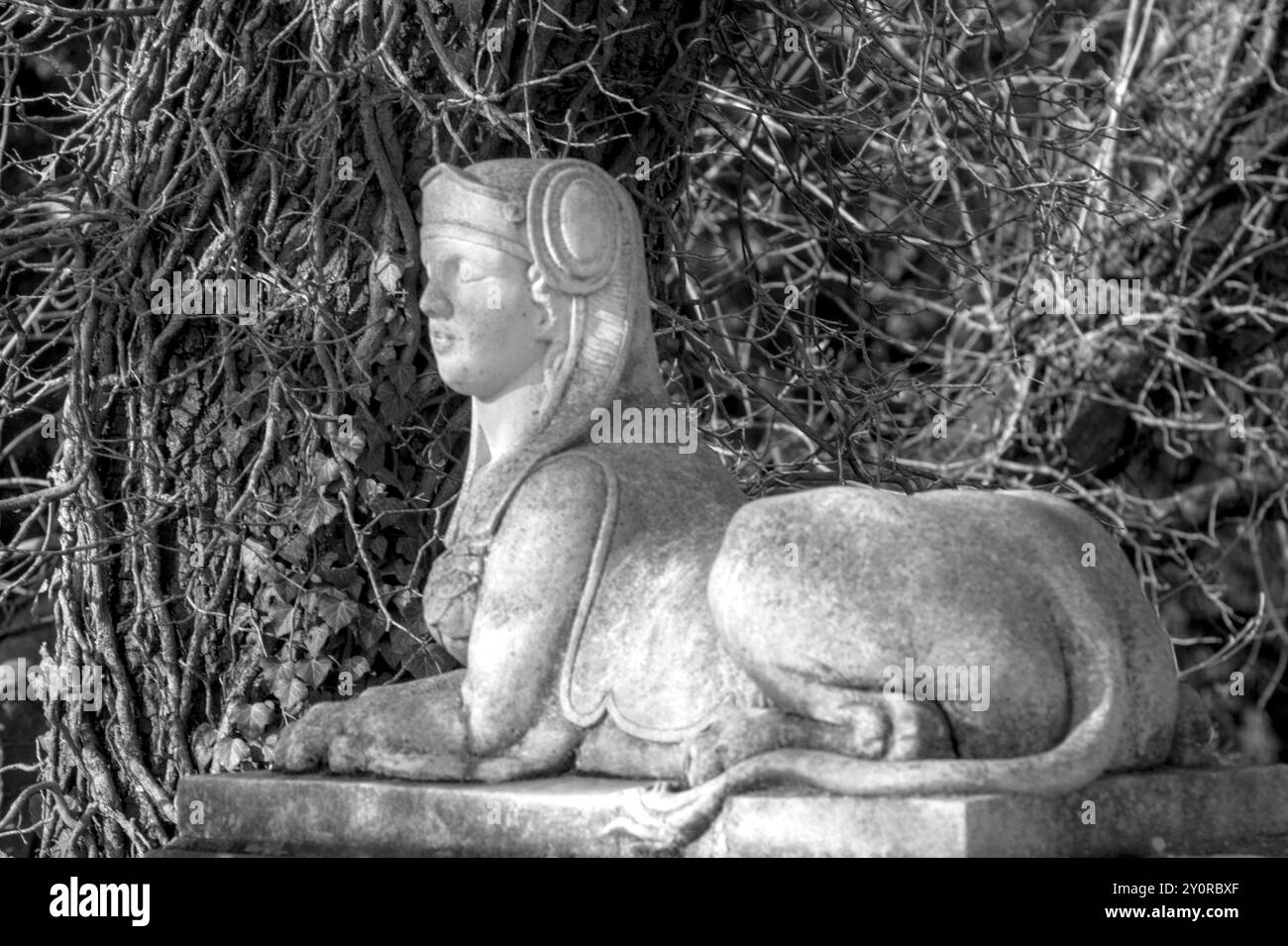 Scultura in bianco e nero Foto Stock