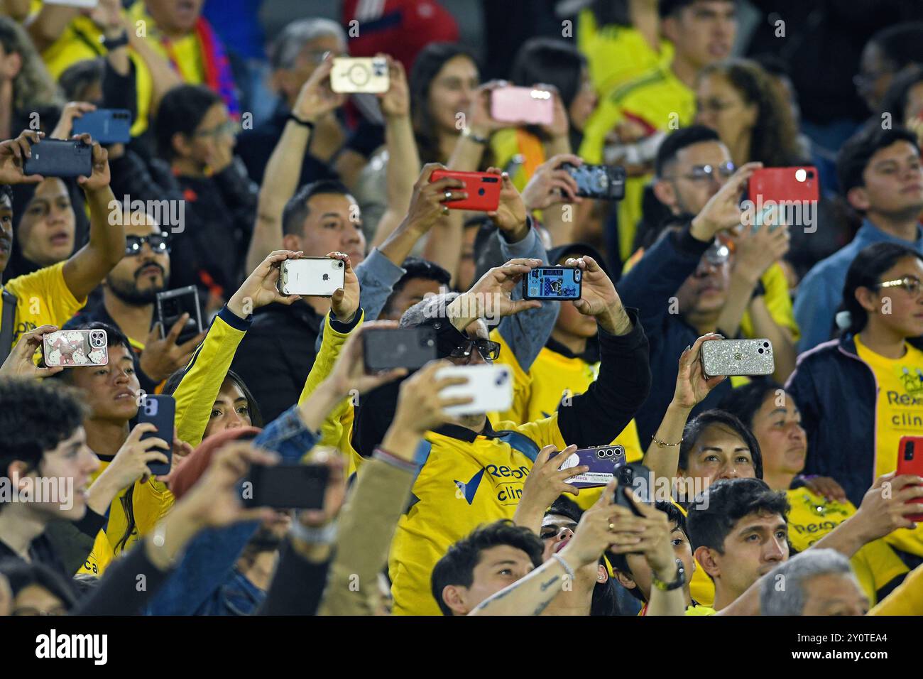 Bogotà, Colombia. 3 settembre 2024. Colombia, tifosi durante la partita del gruppo A della Coppa del mondo femminile Colombia 2024 tra Colombia e Camerun, allo Stadio El Campin, a Bogotà il 3 settembre 2024. Foto: Julian Medina/DiaEsportivo/Alamy Live News crediti: DiaEsportivo/Alamy Live News Foto Stock