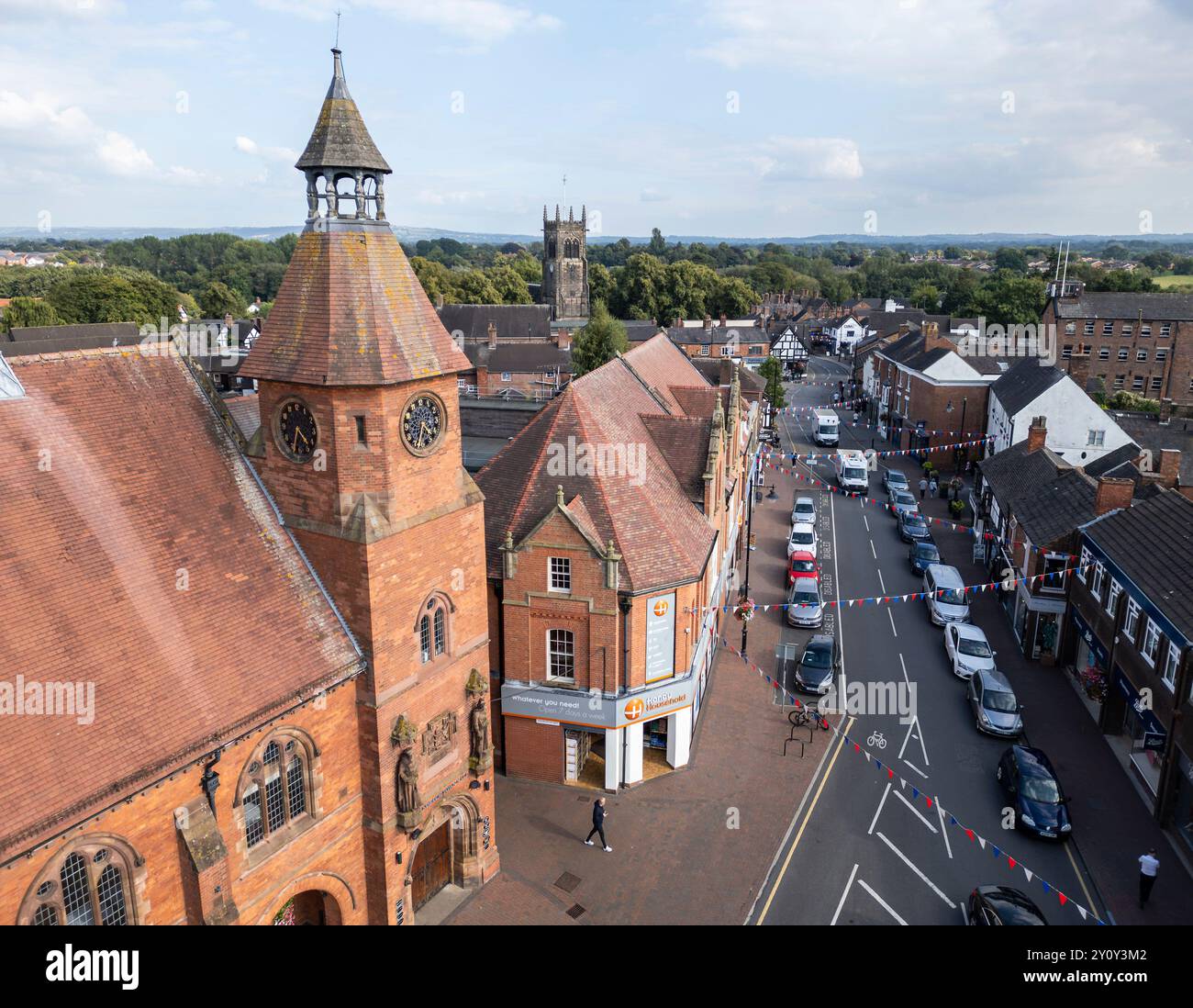 Vista aerea, edificio del Market Hall, High Town, Sandbach, Cheshire, Inghilterra Foto Stock