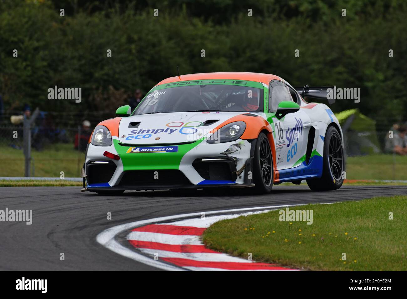 Bal Sidhu, Porsche 718 Cayman GT4 RS Clubsport, Xentek Motorsport, Porsche Sprint Challenge Gran Bretagna 2024, una singola serie di marchi con tutti i piloti Foto Stock