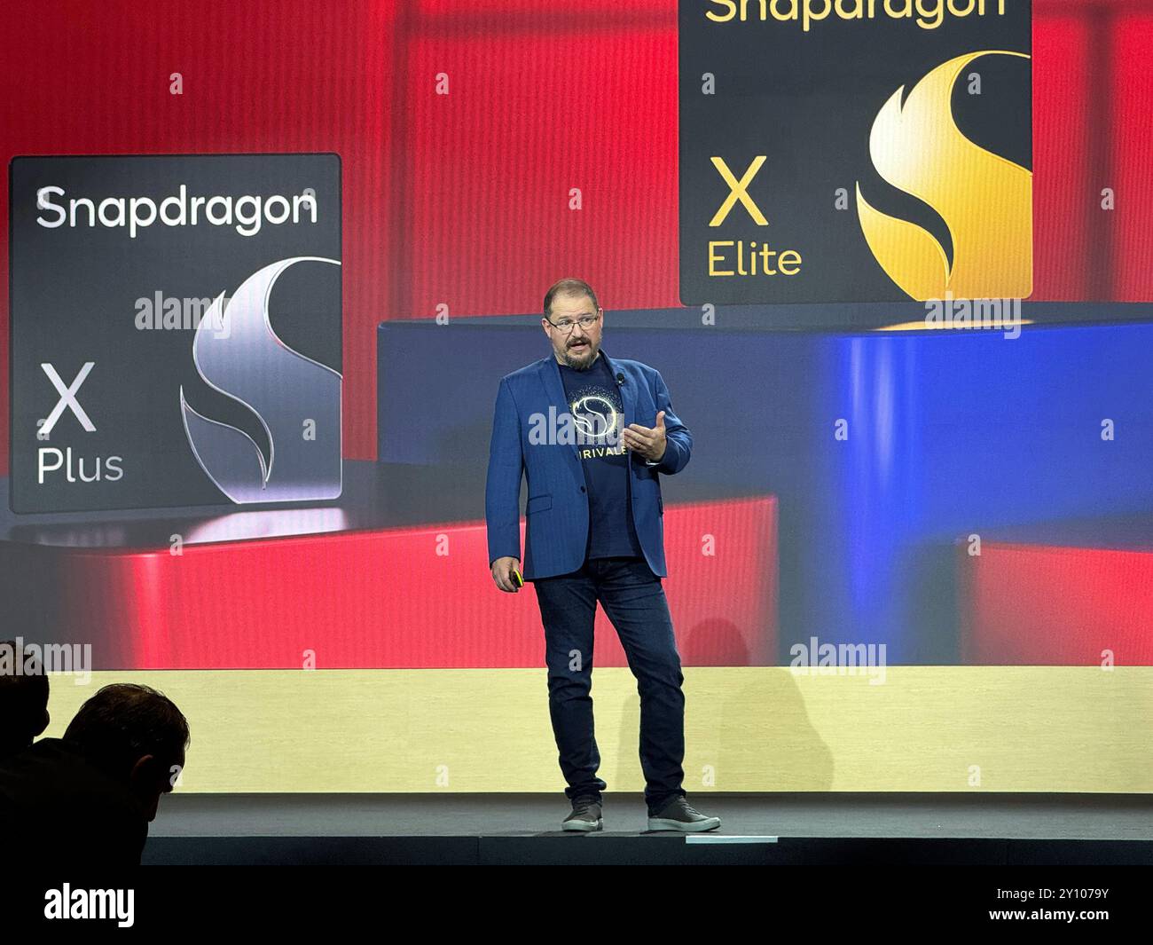 Berlino, Germania. 4 settembre 2024. Il produttore di chip Qualcomm ha intensificato la concorrenza contro Intel e Apple all'IFA e ha presentato versioni più economiche della serie di modelli Snapdragon X. Il CEO di Qualcomm Cristiano Amon ha presentato quattro nuovi sistemi di processori mercoledì (4 settembre) che fanno con meno core rispetto ai modelli principali. Crediti: Christoph Dernbach/dpa/Alamy Live News Foto Stock