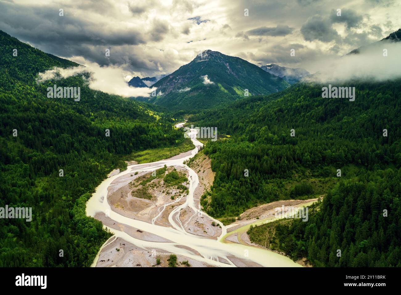 Estate, vista aerea, fiume, acqua, montagne, Baviera, Germania, Europa Foto Stock