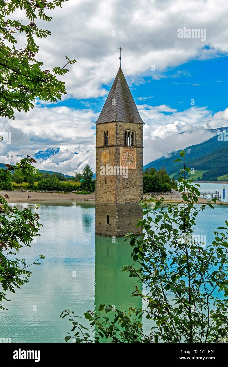 Torre della Chiesa di Alt-Graun sul Lago di Resia con vista su Ortler, Vinschgau, Trentino-alto Adige, Graun, Curon Venosta, Graun im Vinschgau, Val Venosta, Vinschgau, Provincia di Bolzano, alto Adige, alto Adige, Alpi, Trentino-alto Adige, Italia Foto Stock Torre della Chiesa di Alt-Graun sul Lago di Resia con vista su Ortler, Vinschgau, Trentino-alto Adige, Graun, Curon Venosta, Graun im Vinschgau, Val Venosta, Vinschgau, Provincia di Bolzano, alto Adige, alto Adige, Alpi, Trentino-alto Adige, Italia Foto Stock