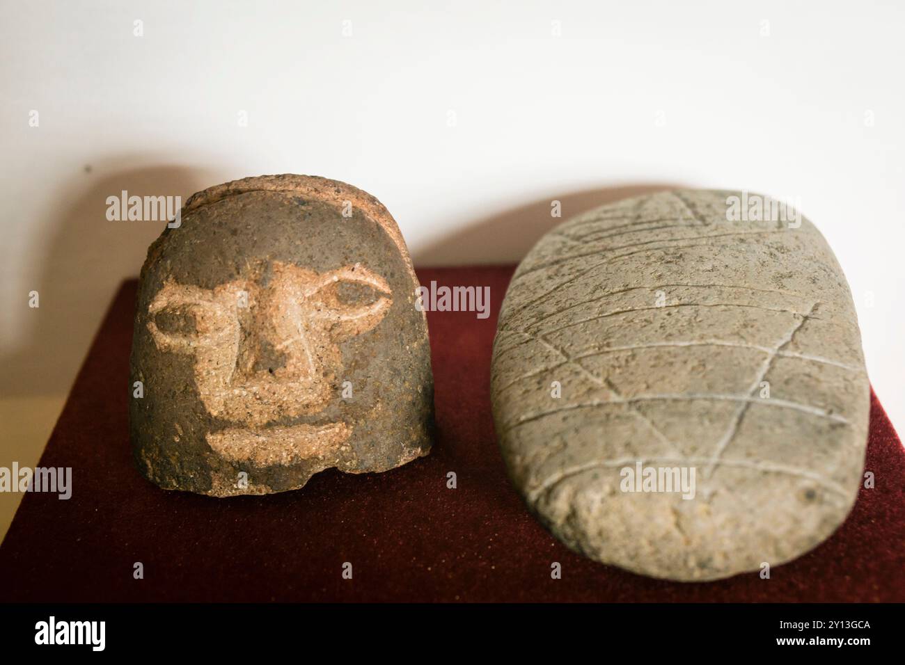Rifiutato braccio di macinazione, classico , museo della piazza centrale, Chichicastenango, comune del dipartimento di El Quiché, Guatemala, America centrale. Foto Stock