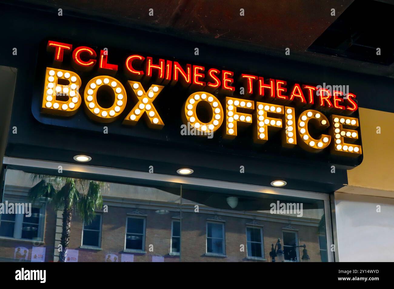 Hollywood (Los Angeles), California: La biglietteria del TCL Chinese Theatre di Grauman su Hollywood Blvd Foto Stock