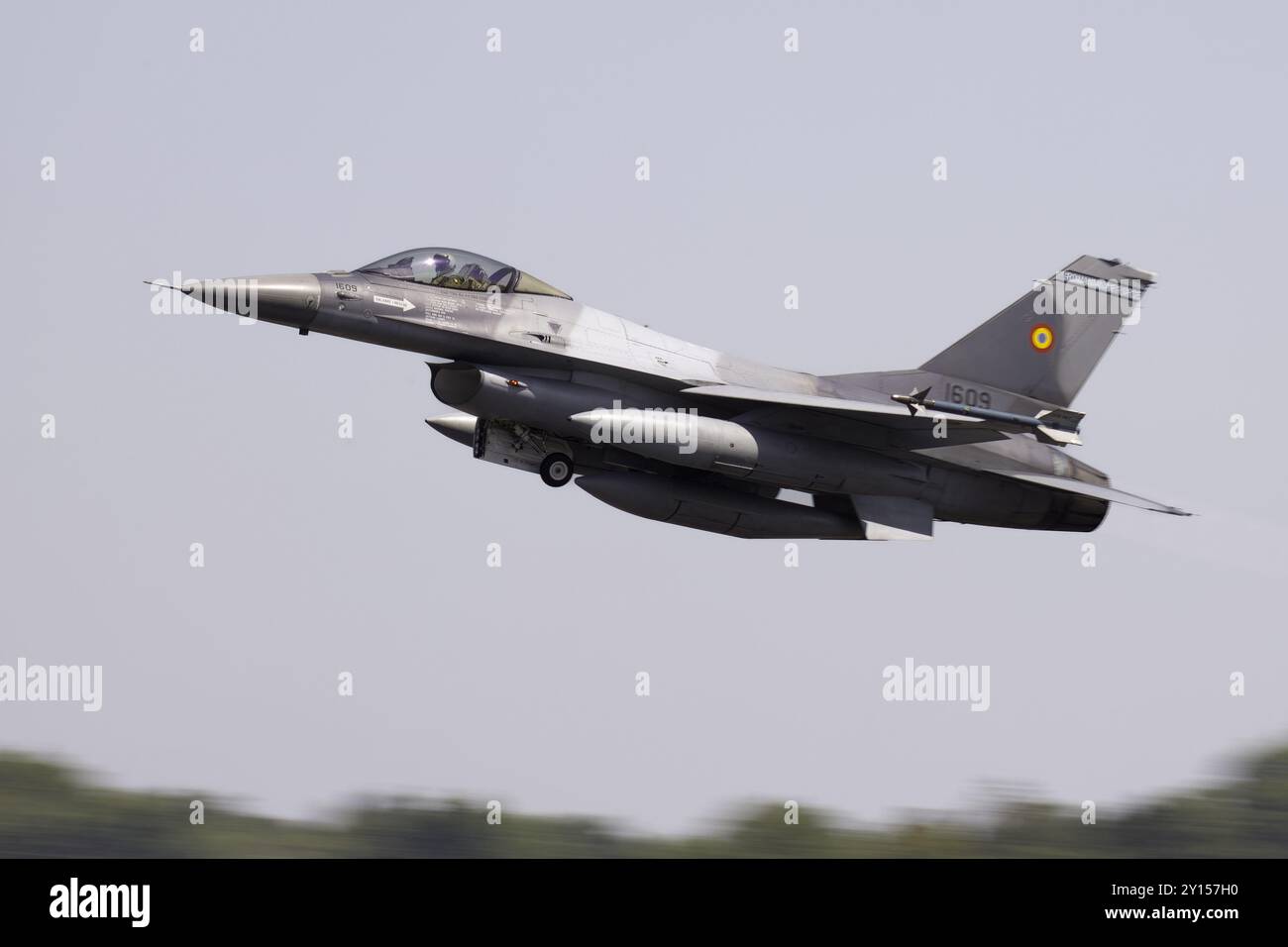 L'aeronautica militare rumena F-16 Fighting Falcon al Royal International Air Tattoo 2024. Foto Stock