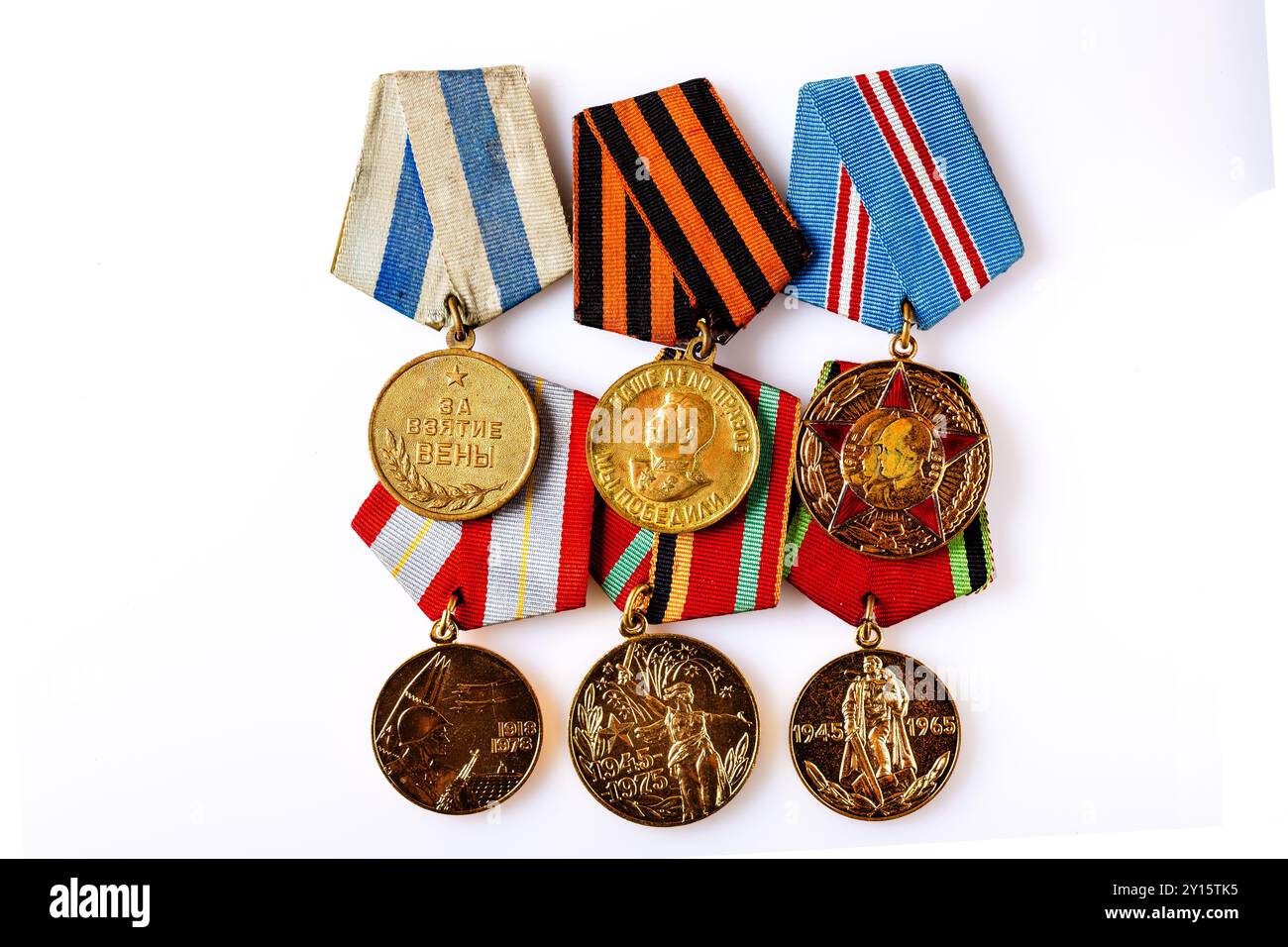 Collezione di medaglie sovietiche russe per la partecipazione alla seconda guerra mondiale Foto Stock