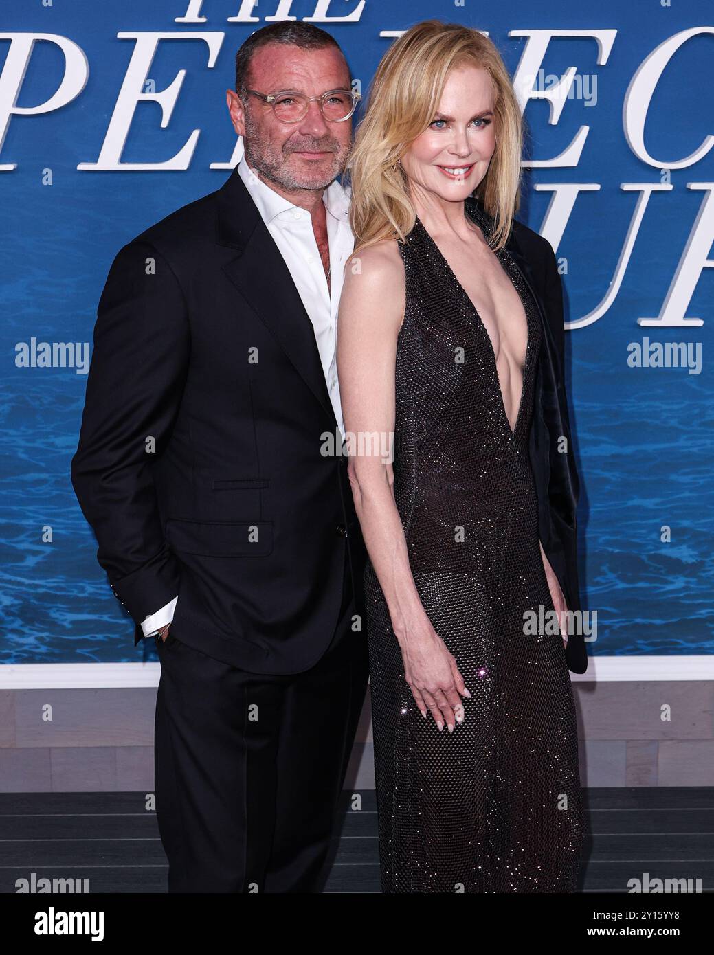 HOLLYWOOD, LOS ANGELES, CALIFORNIA, USA - 4 SETTEMBRE: Liev Schreiber e Nicole Kidman arrivano alla premiere di Los Angeles della prima stagione di Netflix "The Perfect Couple", tenutasi all'Egyptian Theatre Hollywood il 4 settembre 2024 a Hollywood, Los Angeles, California, Stati Uniti. (Foto di Xavier Collin/Image Press Agency) Foto Stock