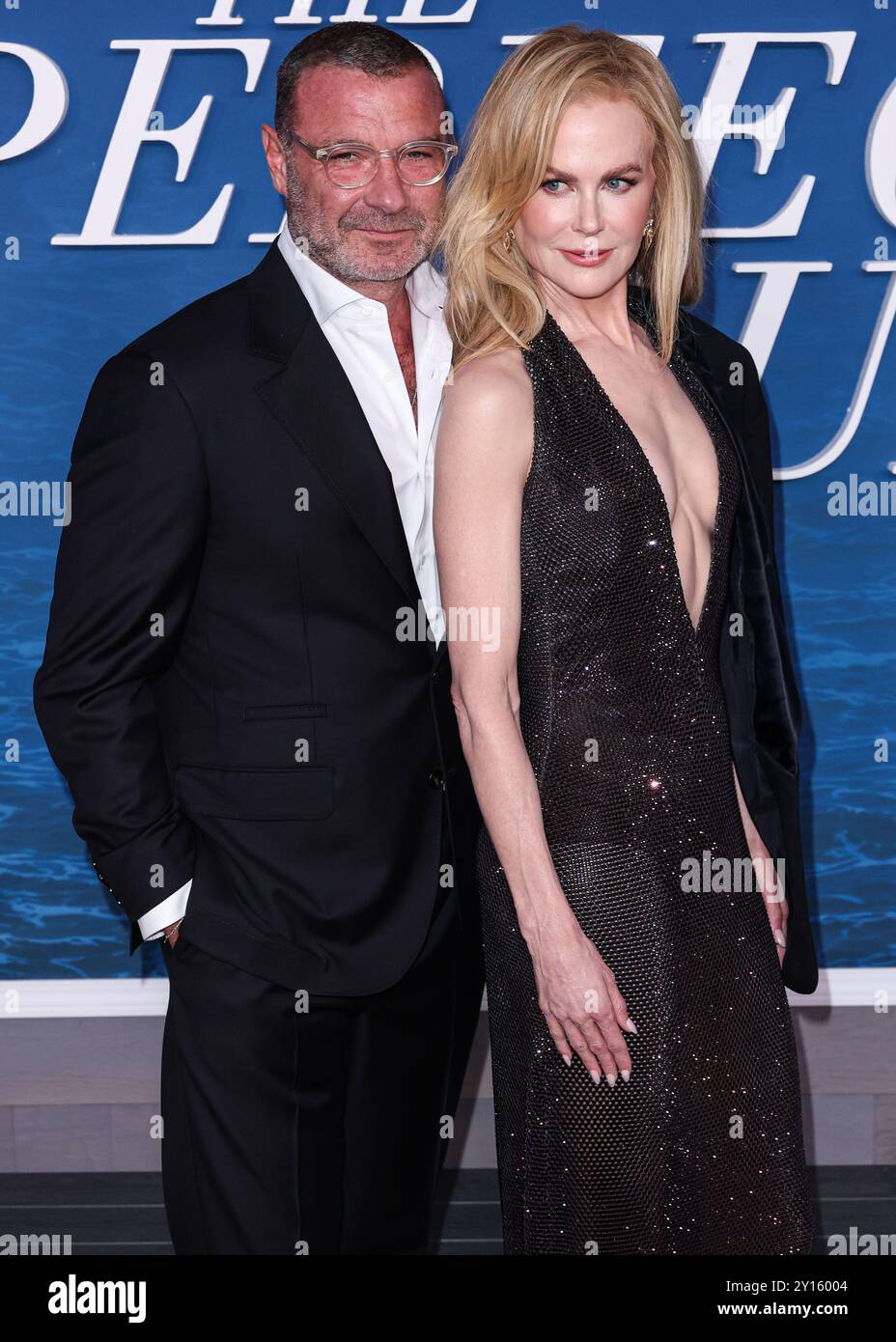 HOLLYWOOD, LOS ANGELES, CALIFORNIA, USA - 4 SETTEMBRE: Liev Schreiber e Nicole Kidman arrivano alla premiere di Los Angeles della prima stagione di Netflix "The Perfect Couple", tenutasi all'Egyptian Theatre Hollywood il 4 settembre 2024 a Hollywood, Los Angeles, California, Stati Uniti. (Foto di Xavier Collin/Image Press Agency) Foto Stock