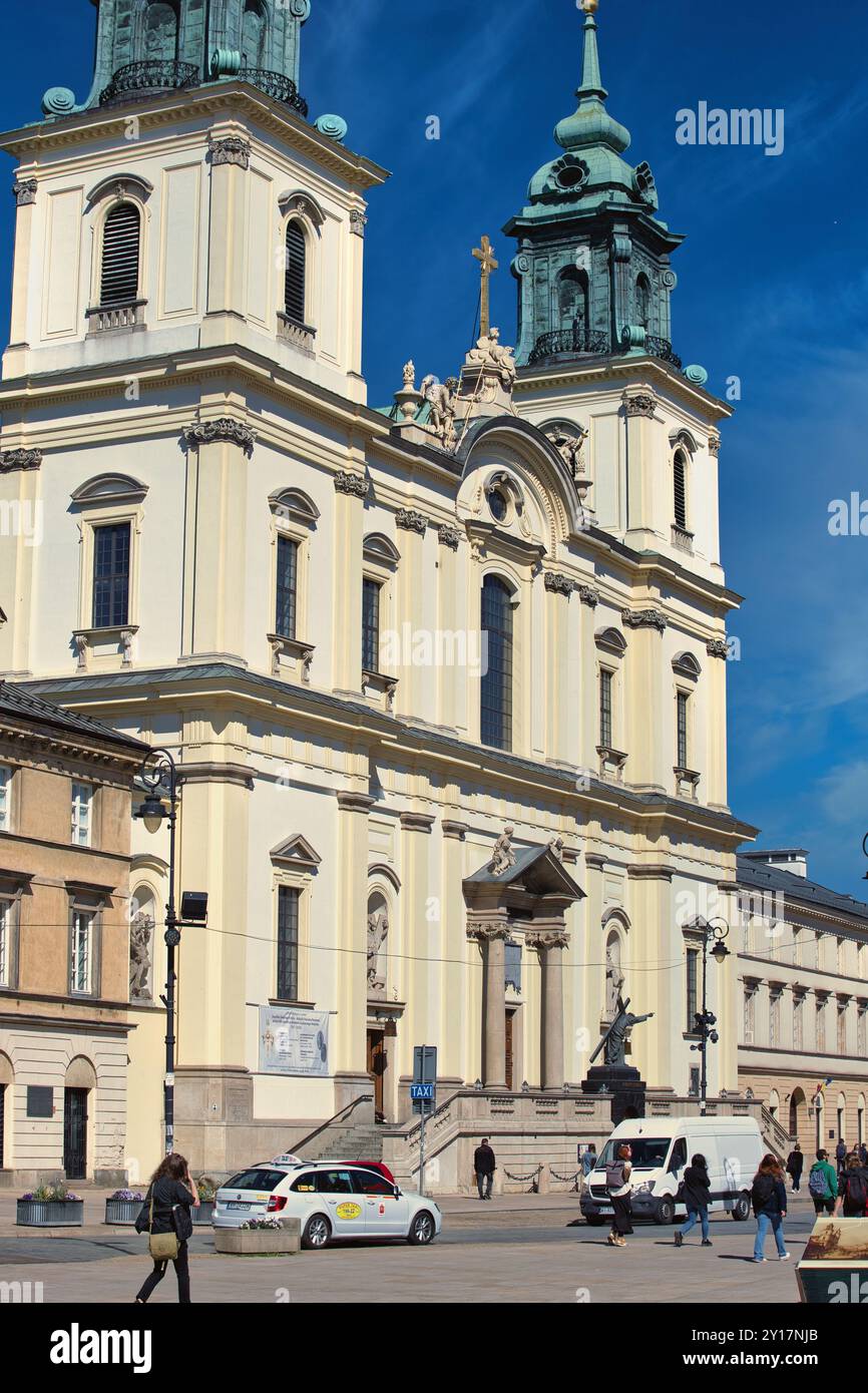 Chiesa di Sant'Anna a Varsavia, punto di riferimento storico della Polonia Foto Stock