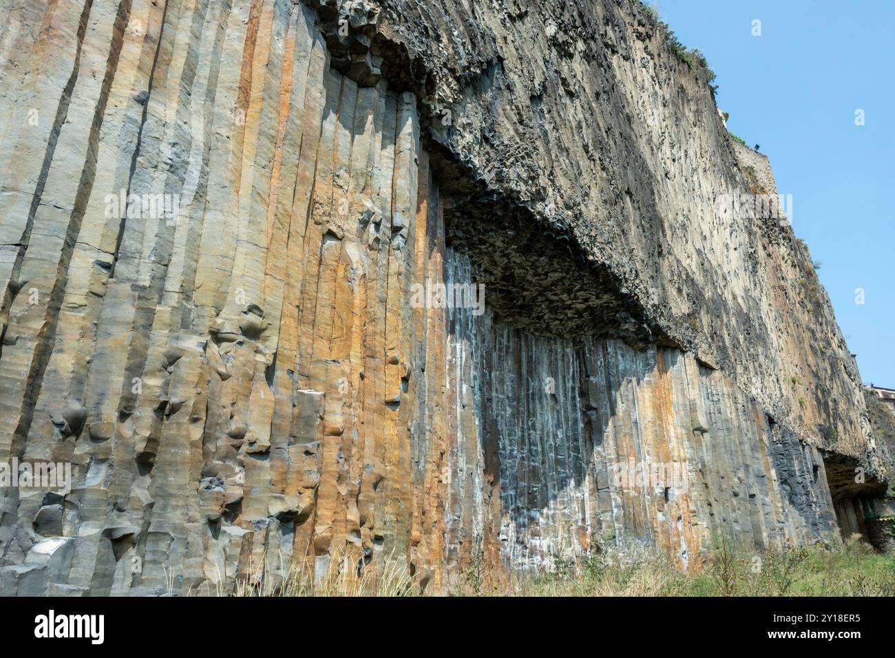 Magnifici organi basaltici di Chilhac in alta Loira, Auvergne-Rhône-Alpes, Francia Foto Stock