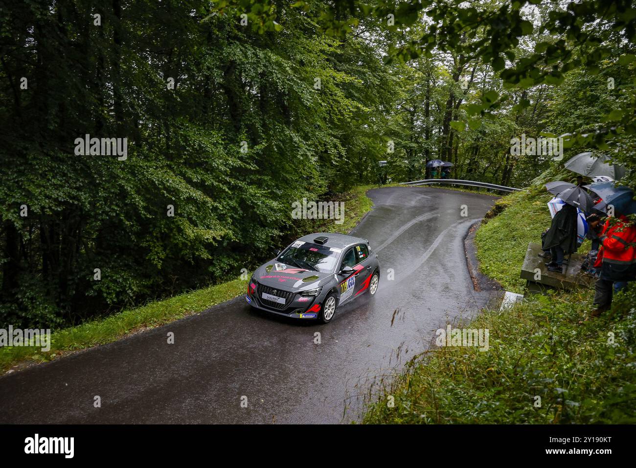 119 REY Emeric, DUCHAINE Eloise, Peugeot 208 Rally4, azione durante il Rallye Mont-Blanc Morzine 2024, 6° round del Championnat de France des Rallyes 2024, dal 6 al 9 settembre a Morzine, Francia Credit: Independent Photo Agency/Alamy Live News Foto Stock