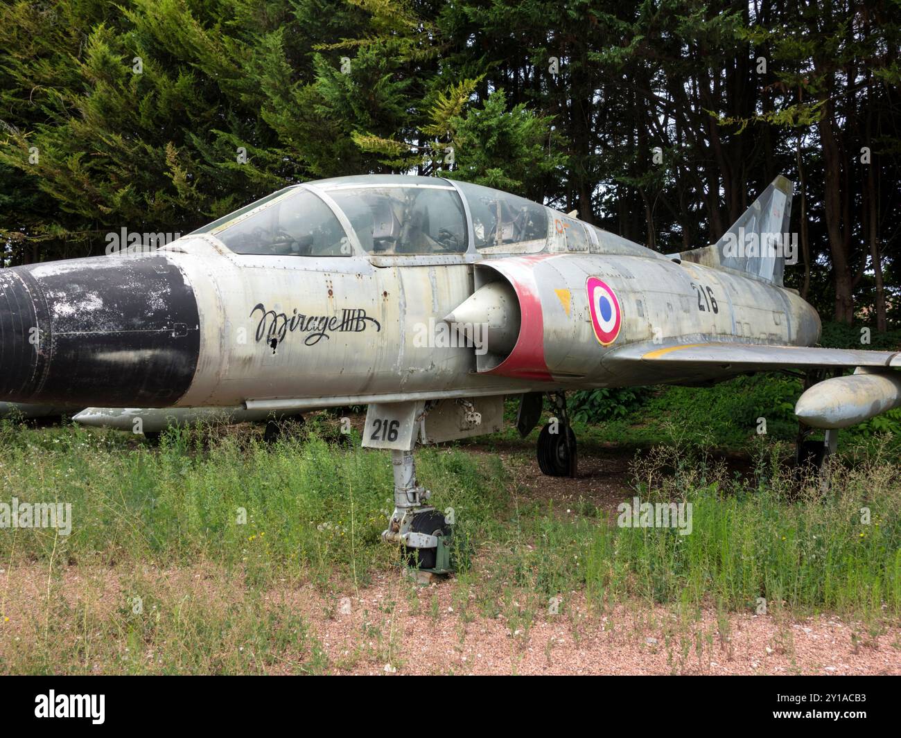 Aereo da guerra Mirage III al Museo del Castello di Savigny-les Beaune (Borgogna/Francia) Foto Stock
