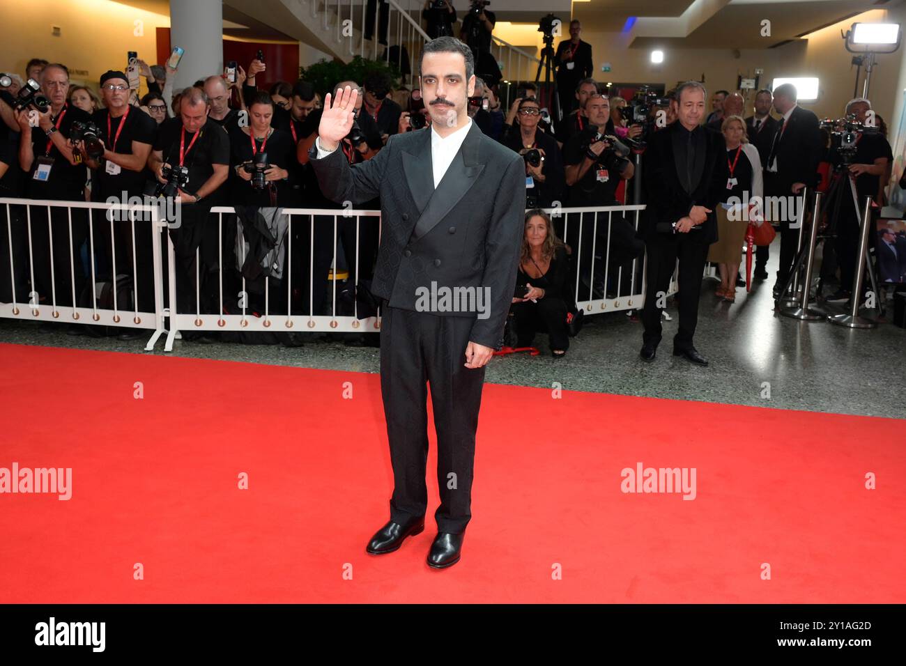 Lido di Venezia, Italia. 5 settembre 2024. Colapesce partecipa al Red carpet del film "Iddu Sicilian Letters" alla 81a Mostra del Cinema di Venezia al Lido di Venezia. Credito: SOPA Images Limited/Alamy Live News Foto Stock