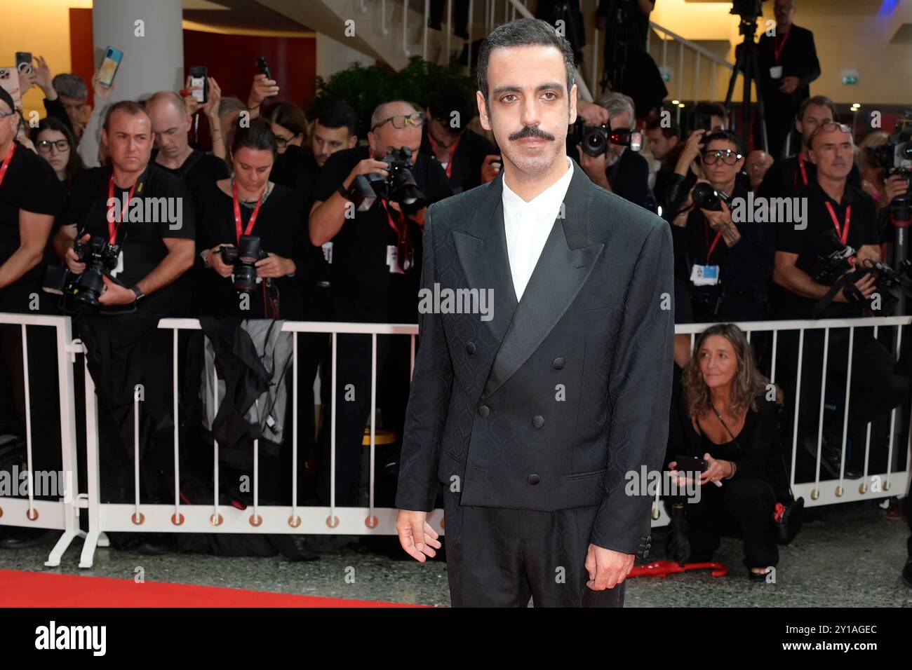 Lido di Venezia, Italia. 5 settembre 2024. Colapesce partecipa al Red carpet del film "Iddu Sicilian Letters" alla 81a Mostra del Cinema di Venezia al Lido di Venezia. Credito: SOPA Images Limited/Alamy Live News Foto Stock