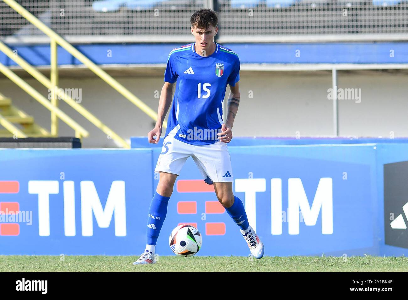 Latina, Italia. 5 settembre 2024. Nicolo Savona, d'Italia visto in azione durante la partita di qualificazione del Campionato europeo Under 21 Italia contro San Marino allo stadio Domenico Francioni di Latina. Punteggio finale; Italia 7:0 San Marino (foto di Mattia Vian/SOPA Images/Sipa USA) credito: SIPA USA/Alamy Live News Foto Stock