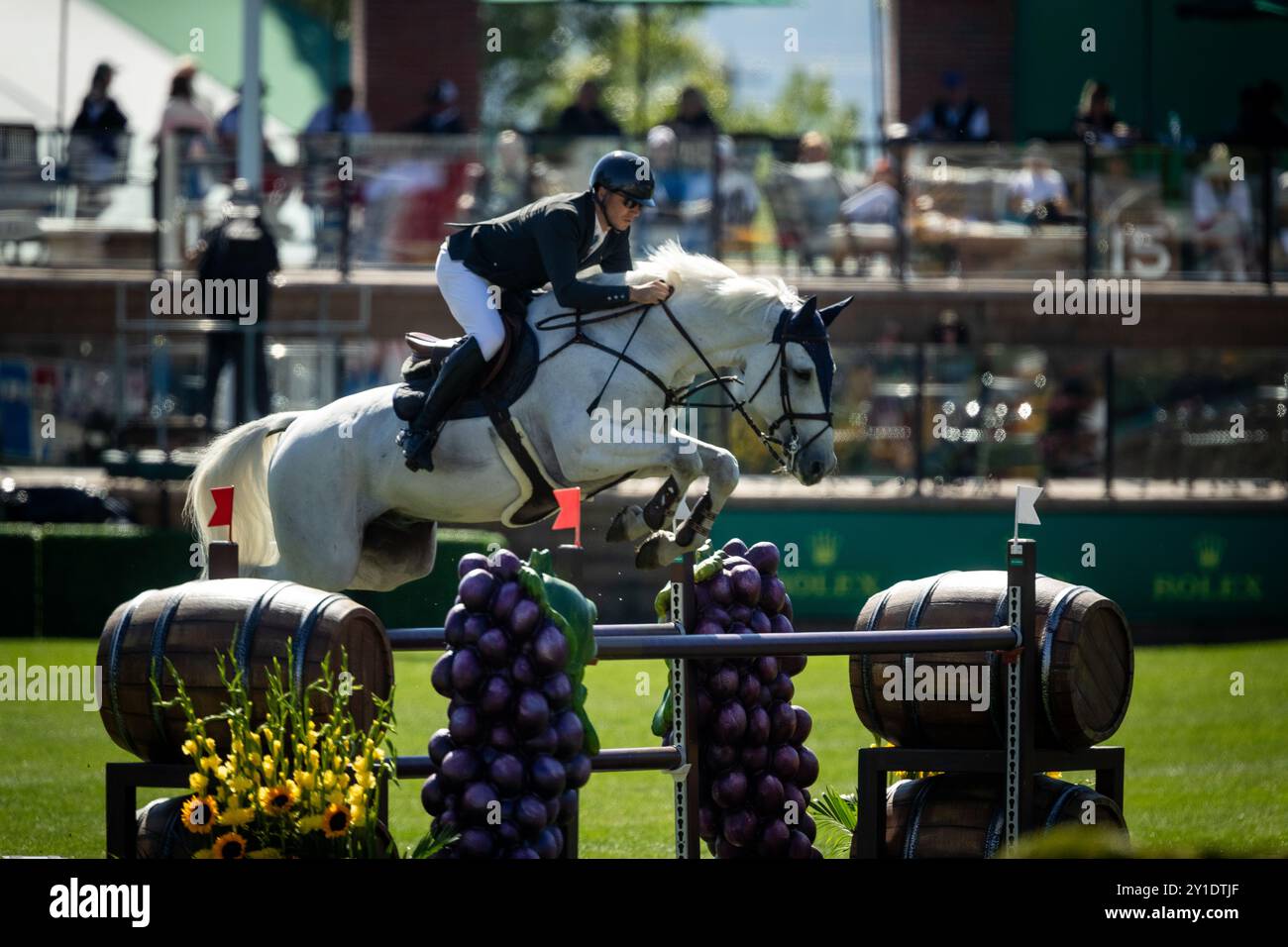 Calgary, Canada - 5 settembre 2024. Il Kristaps Neretnieks della Lettonia, in sella al Corlansky-Pro, gareggia al "Masters" di Spruce Meadows 2024 a Calgary, Alberta. Foto Stock