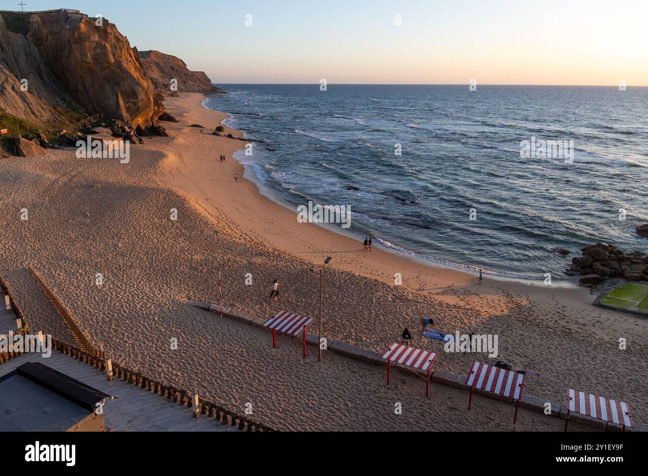 Spiaggia di Formosa, situata nella parte sud di Santa Cruz, a Torres Vedras, Portogallo. Foto Stock