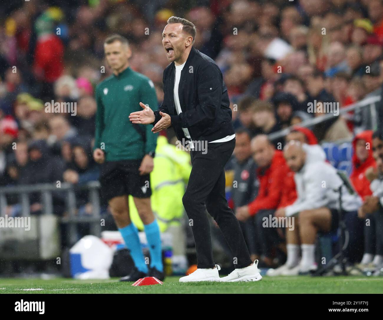 Cardiff, Regno Unito. 6 settembre 2024. Craig Bellamy allenatore del Galles durante la partita di UEFA Nations League al Cardiff City Stadium di Cardiff. Il credito immagine dovrebbe essere: Darren Staples/Sportimage Credit: Sportimage Ltd/Alamy Live News Foto Stock