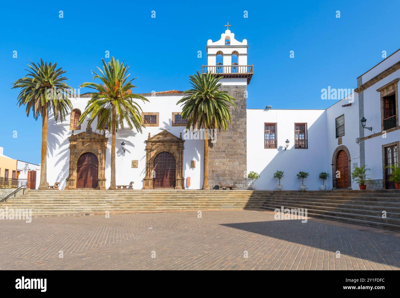 La chiesa di Santa Ana, la chiesa principale di Garachico, in Spagna, sull'isola delle Canarie di Tenerife, originariamente costruita nel 1520 e ricostruita nel 1706. Foto Stock