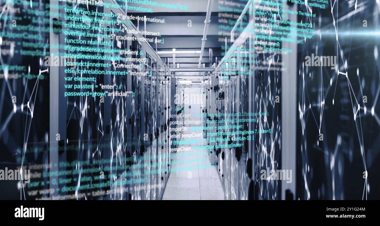 Immagine di codice del computer sui server del data center Foto Stock