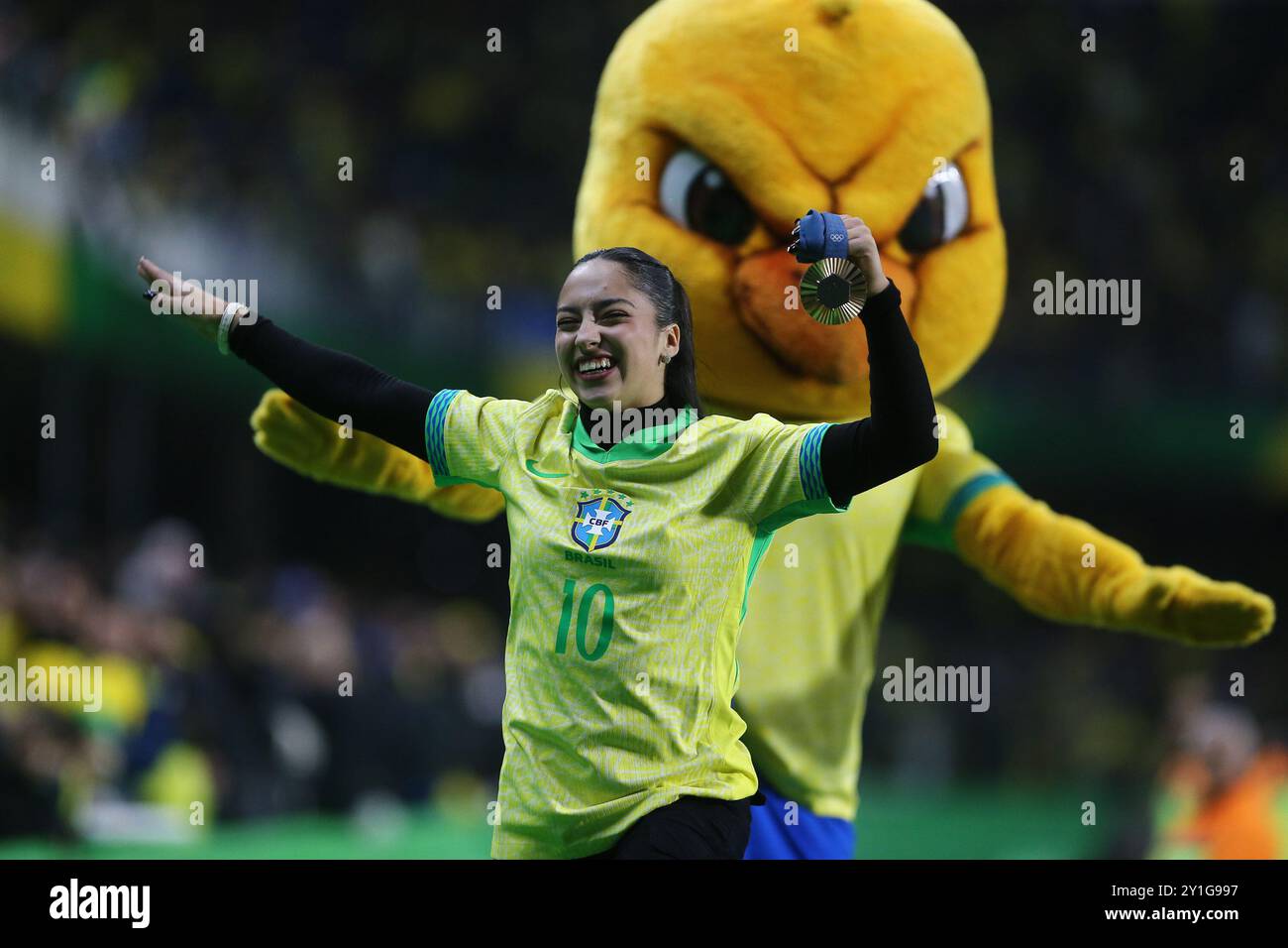 6 settembre 2024, Curitiba, Paran'', Brasile: PARTITE DI QUALIFICAZIONE DELLA COPPA DEL MONDO 2026 / BRASILE X ECUADOR - SPORT - Medaglia a Parigi 2024, JÅ“lia Soares durante la partita di qualificazione per la Coppa del mondo 2026 all'Estadio Couto Pereira, a Curitiba, questo venerdì (6). Foto: Geraldo Bubniak/AGB (immagine di credito: © Geraldo Bubniak/ZUMA Press Wire) SOLO PER USO EDITORIALE! Non per USO commerciale! Crediti: ZUMA Press, Inc./Alamy Live News Foto Stock