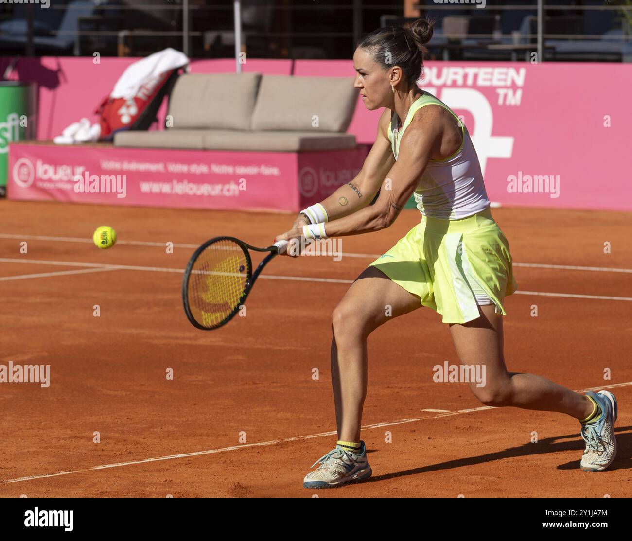Montreux Svizzera, 7 settembre 2024. Nuria Parias Diaz (SPA) vs Petra Marcinko (CRO) durante le semifinali WTA 125 Montreux Nestle Open 2024 settima giornata al Montreux Tennis Club. Durante il WTA 125 Montreux Nestle Open, partita internazionale di tennis a Montreux, Svizzera, 7 settembre 2024 Credit: Independent Photo Agency Srl/Alamy Live News Foto Stock