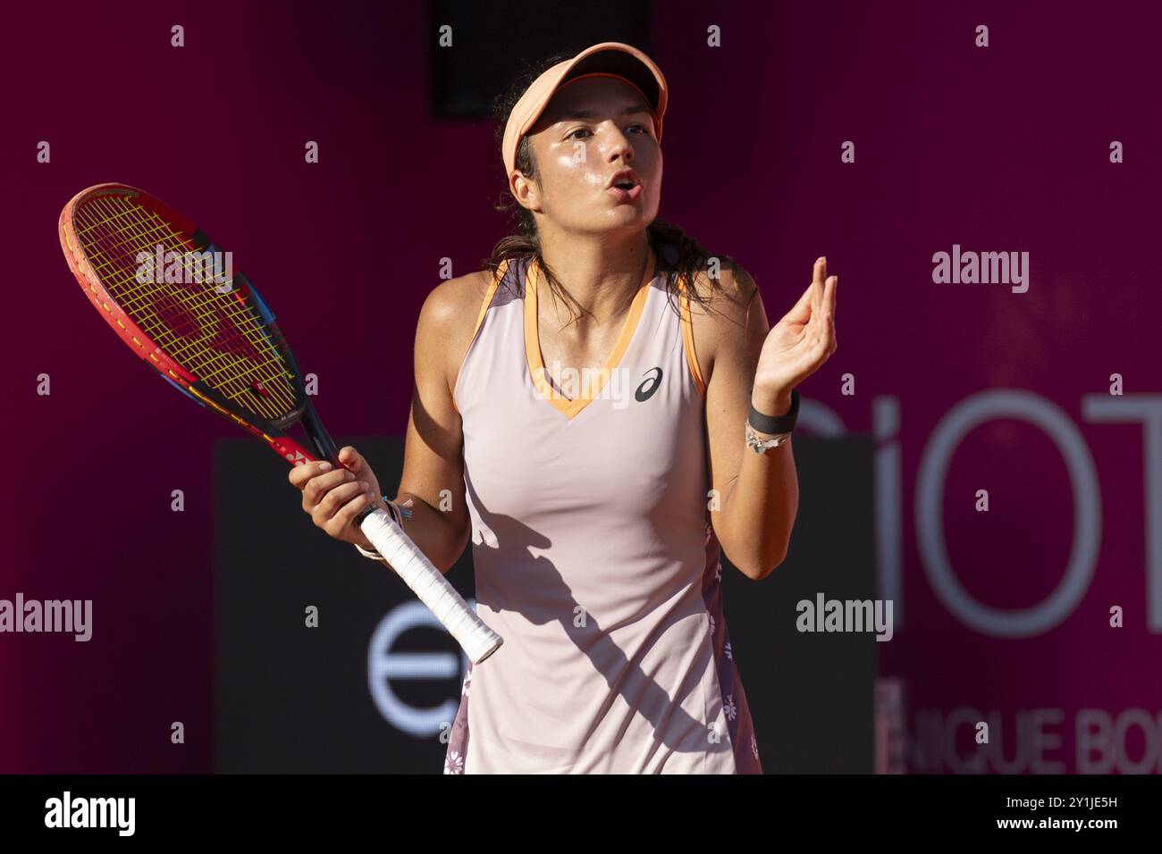 Montreux Svizzera, 7 settembre 2024. Petra Marcinko (CRO) vs Nuria Parias Diaz (SPA) durante le semifinali WTA 125 Montreux Nestle Open 2024 settima giornata al Montreux Tennis Club. Durante il WTA 125 Montreux Nestle Open, partita internazionale di tennis a Montreux, Svizzera, 7 settembre 2024 Credit: Independent Photo Agency Srl/Alamy Live News Foto Stock