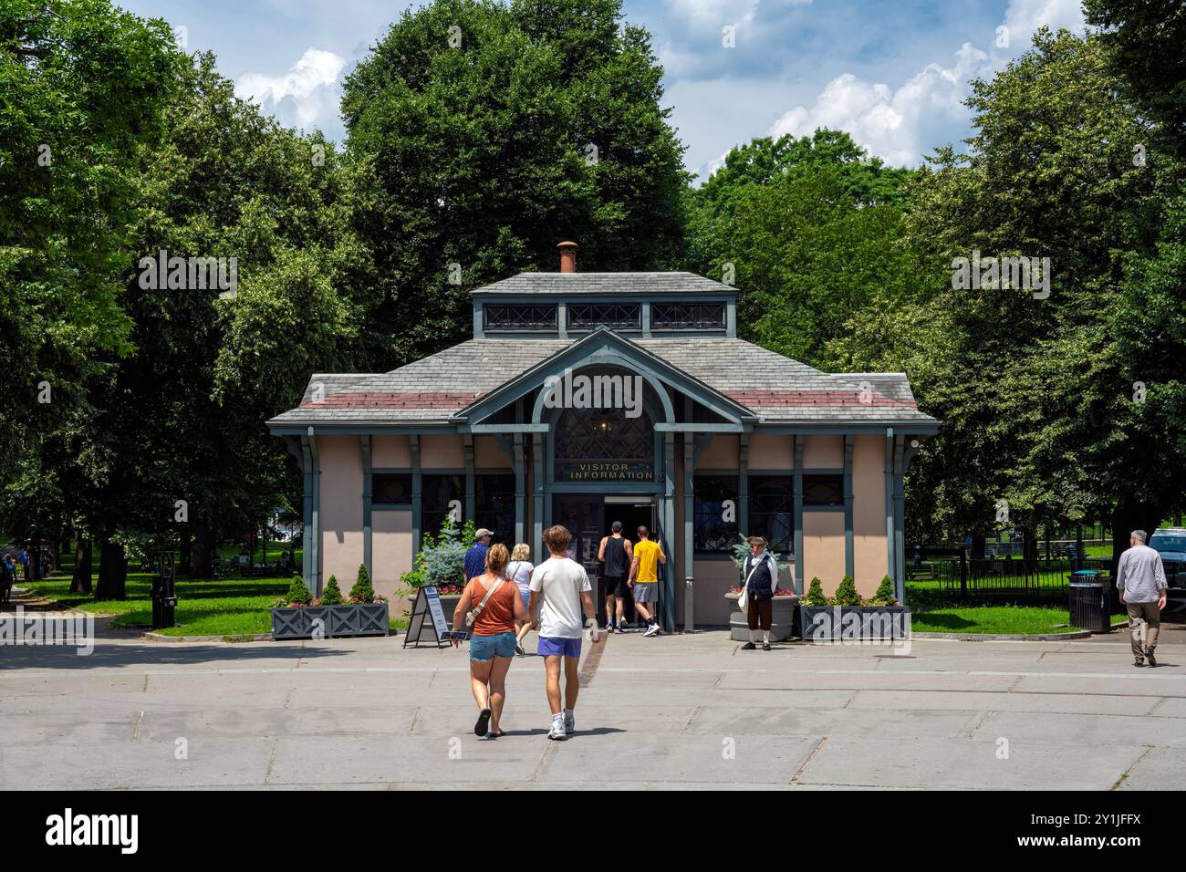 The Boston Common Visitor Information, il punto di partenza del Freedom Trail. Boston, Massachusetts, Stati Uniti. Foto Stock