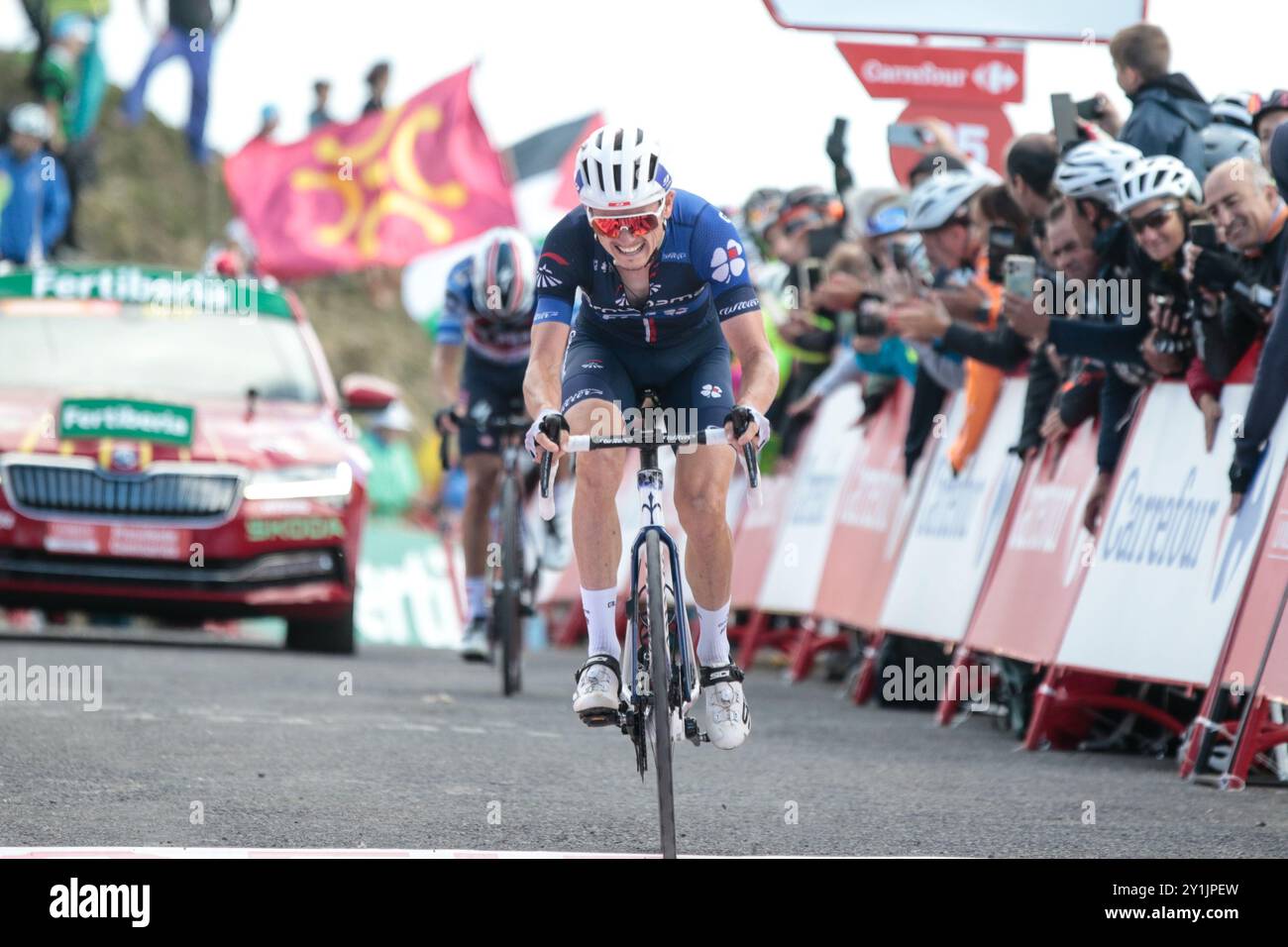 David Gaudu France Groupama FDJ team che mostra gli sforzi per chiudere le montagne di la Vuelta Espana 2024 Foto Stock