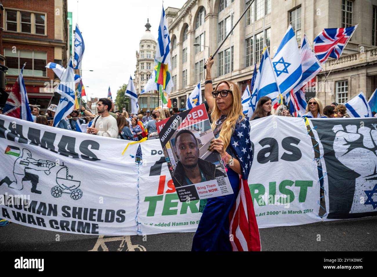 Nova Party di fronte all'Ambasciata israeliana a Londra, organizzata da Stop the Hate Campaign, Londra, Inghilterra, Regno Unito, 7 settembre 2024 Foto Stock