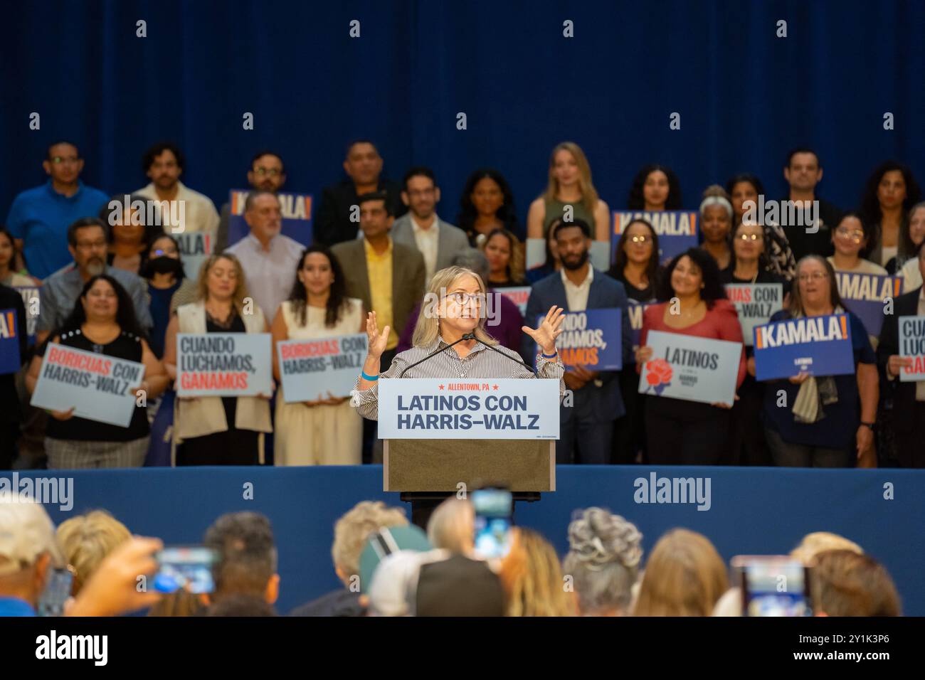 Allentown, Pennsylvania, Stati Uniti. 7 settembre 2024. La deputata SUSAN WILD (D-PA) parla ad una manifestazione elettorale con la comunità latina della Pennsylvania per Harris Walz. (Credit Image: © Nathan Morris/ZUMA Press Wire) SOLO PER USO EDITORIALE! Non per USO commerciale! Crediti: ZUMA Press, Inc./Alamy Live News Foto Stock