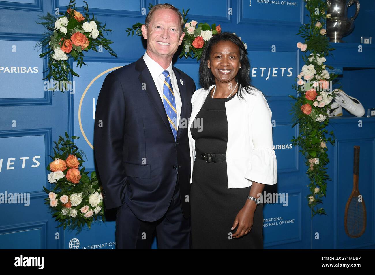 New York, Stati Uniti. 7 settembre 2024. (L-R) Dan Faber, CEO International Tennis Hall of Fame e Portia Archer, CEO Women's Tennis Association, partecipano all'annuale Legends Ball presentato da BNP Paribas e NETJETS, a beneficio dell'International Tennis Hall of Fame a Cipriani 42nd Street, New York, NY, 7 settembre 2024. (Foto di Anthony Behar/Sipa USA) credito: SIPA USA/Alamy Live News Foto Stock