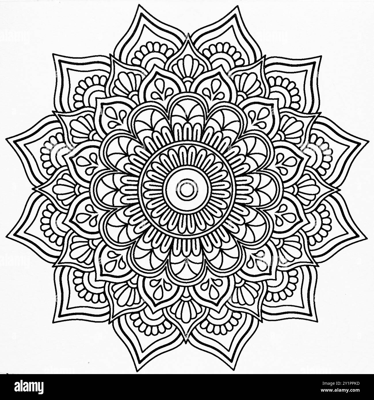 Sfondo bianco e nero con motivo mandala grafico per la colorazione Foto Stock