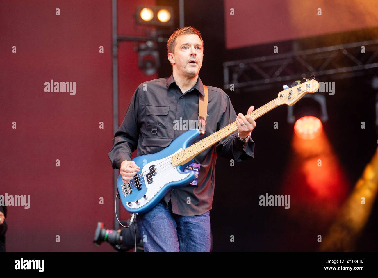 Preston, Inghilterra, 8 settembre 2024. Shed Seven suona il Main Stage alla BBC radio 2 nel parco di Preston. Crediti: Izzy Clayton/Alamy Live News Foto Stock