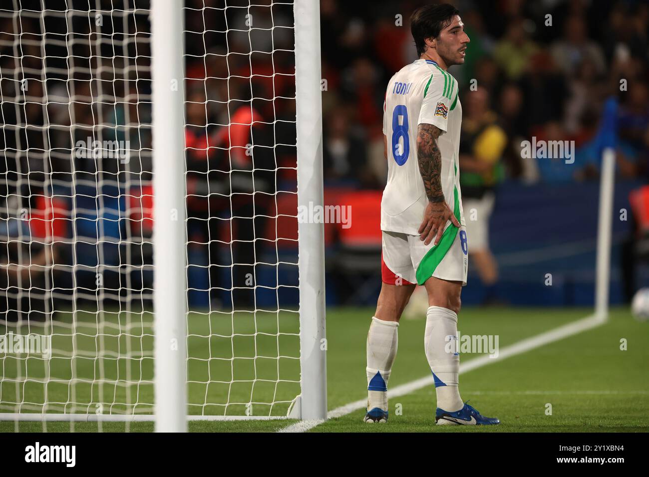 Parigi, Francia, 6 settembre 2024. Sandro Tonali dell'Italia durante la partita di UEFA Nations League a le Parc des Princes, Parigi. Il credito immagine dovrebbe essere: Jonathan Moscrop / Sportimage Foto Stock