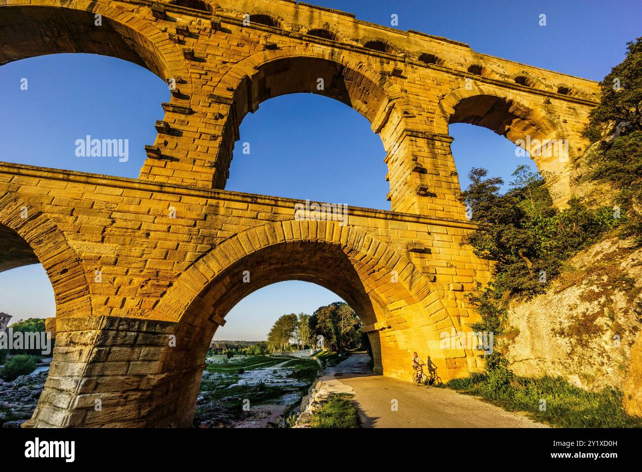 Pont du Gard, acquedotto patrimonio dell'umanità, costruito dall'Impero Romano, i secolo d.C., Remoulins, dipartimento di Gard, Francia, Europa. Foto Stock
