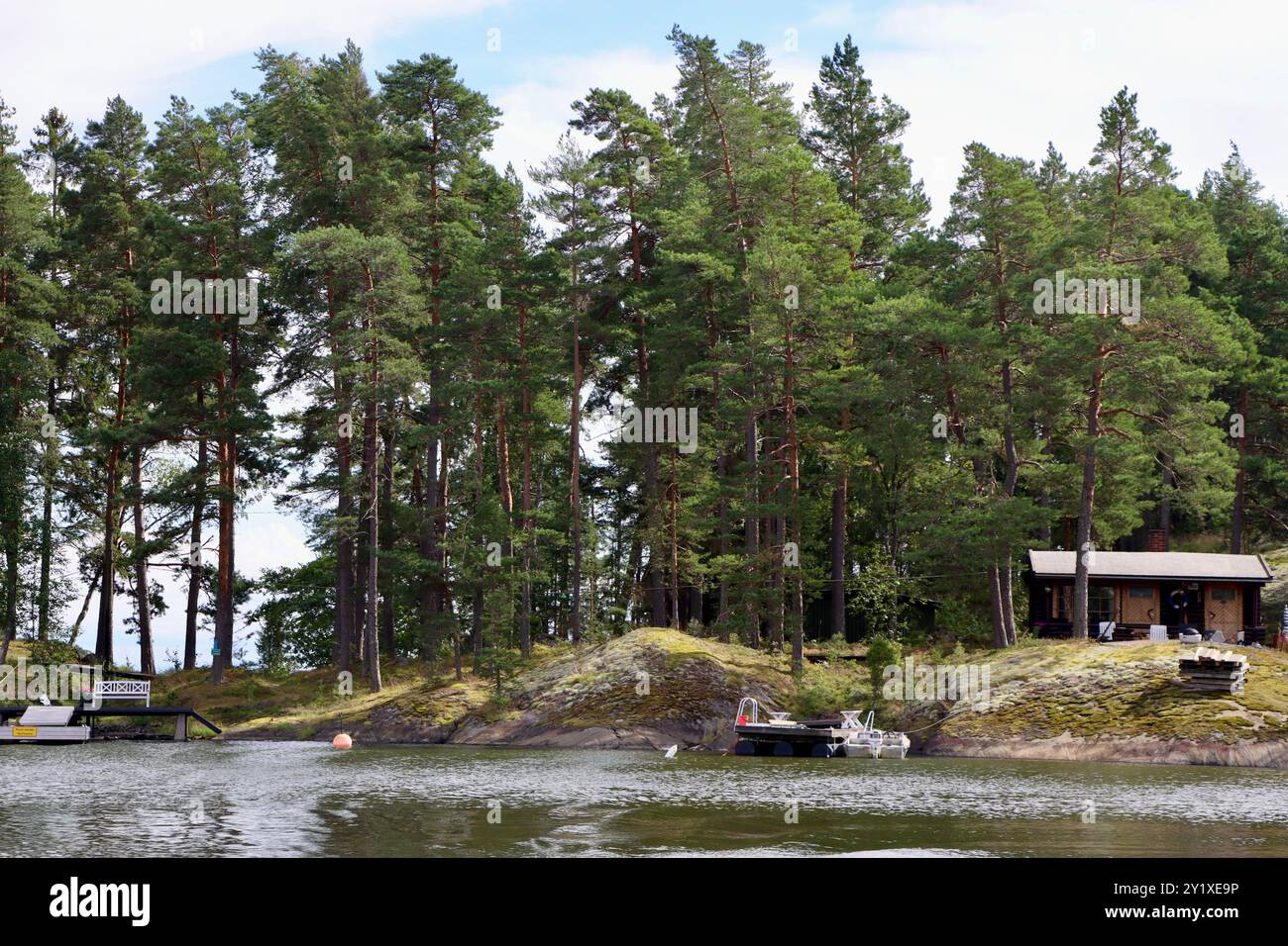 Arcipelago di Pellinge sulla costa meridionale della Finlandia a Suomenlahti, nel Golfo di Finlandia. Agosto 2024 Foto Stock