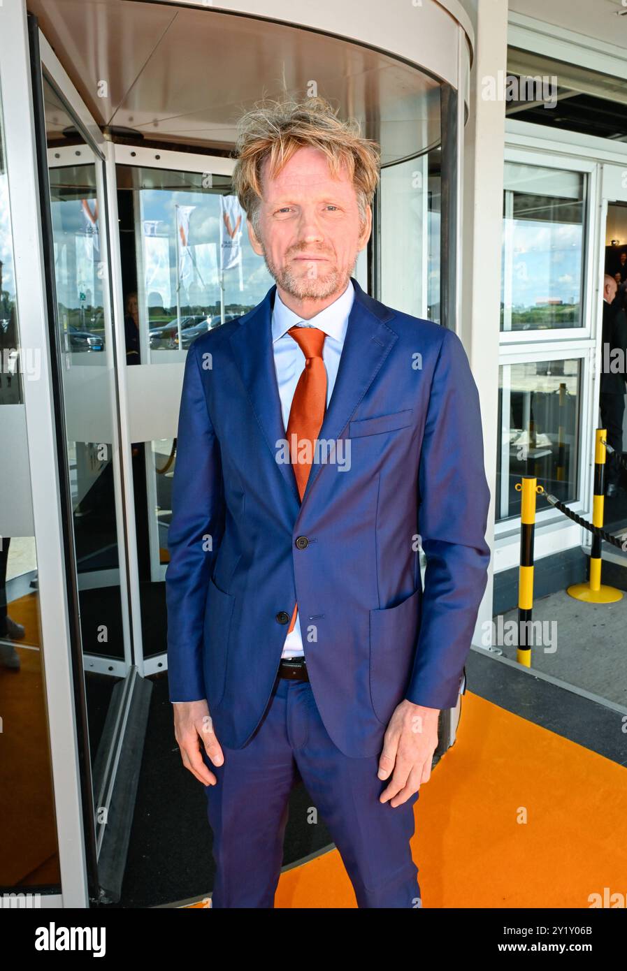 Prima vernieuwde versie Soldaat van Oranje KATWIJK, PAESI BASSI - 8 SETTEMBRE: Pieter-Christiaan van Vollenhoven durante Premiere vernieuwde versie Soldaat van Oranje al Theater Hangar l'8 settembre 2024 a Katwijk, Paesi Bassi. Foto di Daniel Kroll/BSR Agency 70159387.jpg Katwijk Theater Hangar Paesi Bassi contenuto non disponibile per la ridistribuzione nei Paesi Bassi, direttamente o indirettamente, tramite terze parti. Copyright: XBSRxAgencyx Foto Stock