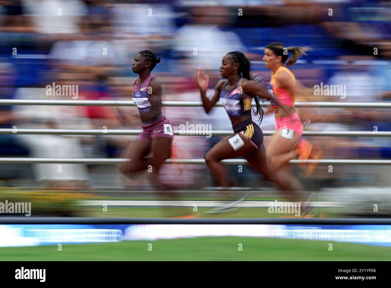 Zagabria, Croazia. 8 settembre 2024. ZAGABRIA, CROAZIA - 8 SETTEMBRE: Gina Mariam Bass Bittaye del Gambia, Shashalee Forbes della Giamaica e Jenna Prandini degli Stati Uniti gareggiano nei 100 m femminili durante il giorno 3 del 74° Memoriale Boris Hanzekovic, parte del World Athletics Continental Tour Gold, allo Sports Park Mladost l'8 settembre 2024 a Zagabria, Croazia. Foto: Igor Kralj/Pixsell credito: Pixsell/Alamy Live News Foto Stock