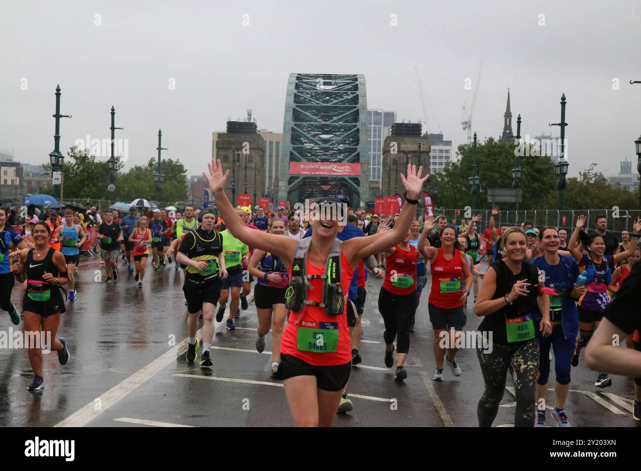 Newcastle upon Tyne, Regno Unito. 8 settembre 2024. The Great North Run 2024 con i corridori per la mezza maratona più grande del mondo per corridori di tutte le abilità, Newcastle upon Tyne, Regno Unito, settembre 2024, credito: DEW/Alamy Live News Foto Stock