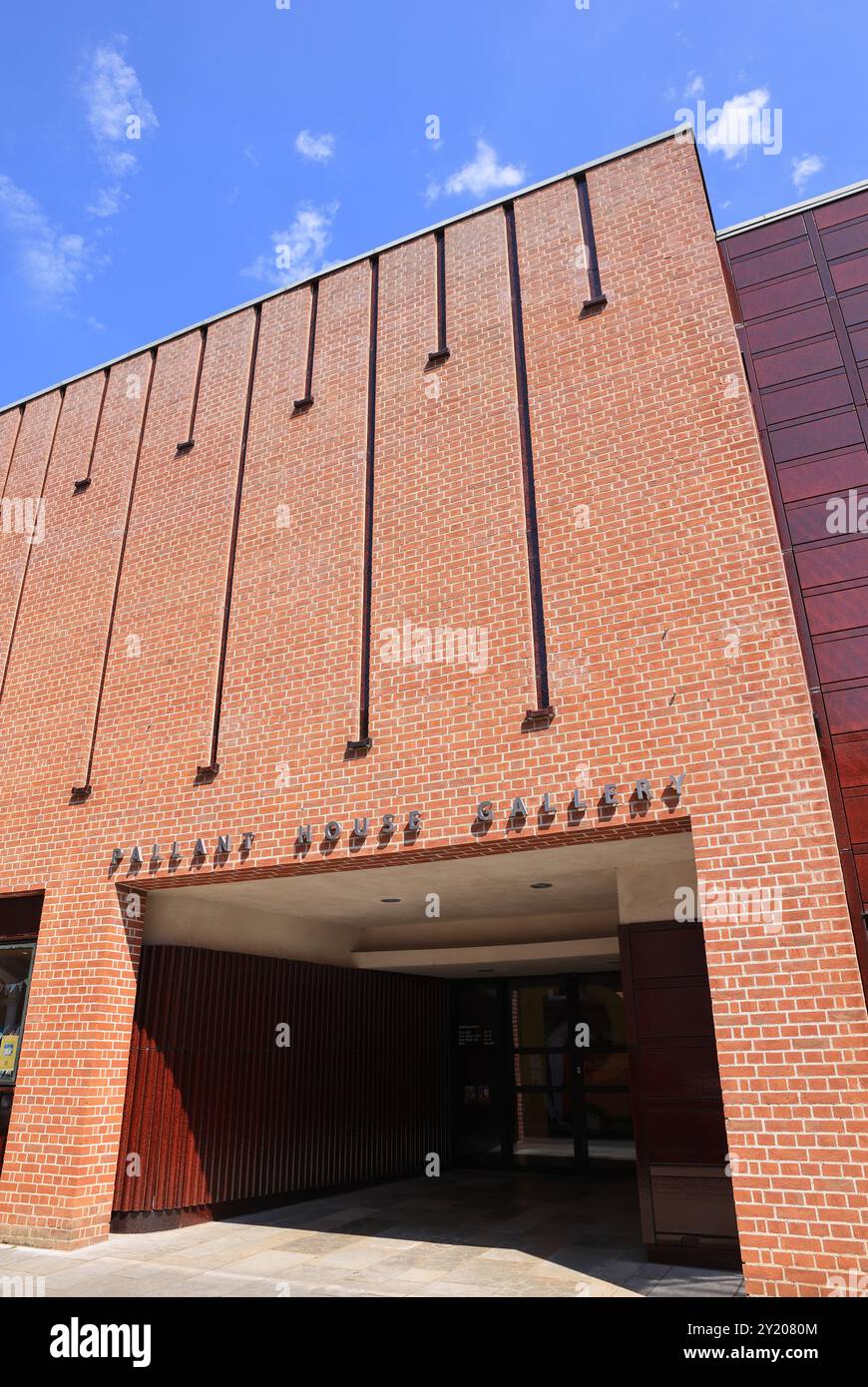 Pallant House Gallery, importanti collezioni e mostre britanniche moderne in un ampio spazio residenziale a Chichester, Regno Unito Foto Stock
