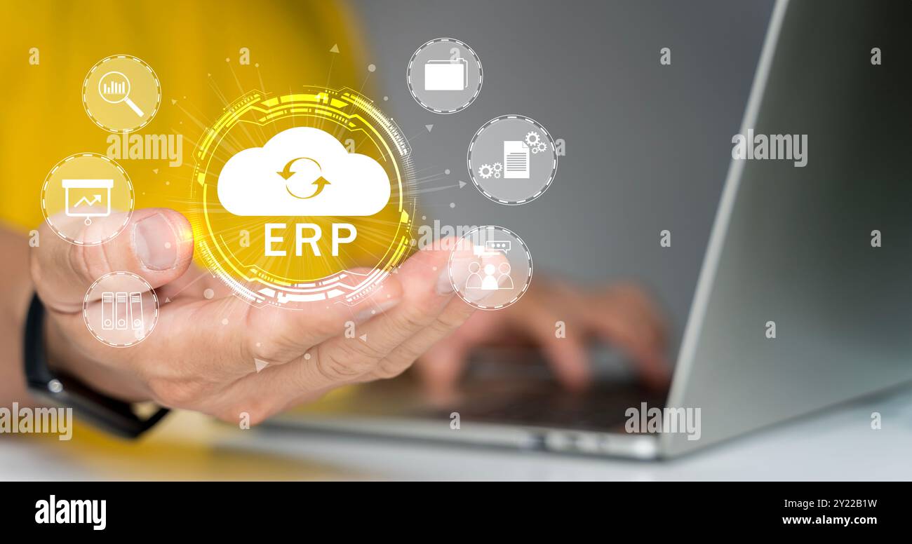 Sistema di gestione dei documenti (DMS). Software di automazione per archiviare e gestire in modo efficiente i file informativi. Internet e servizi per i dati cloud Foto Stock