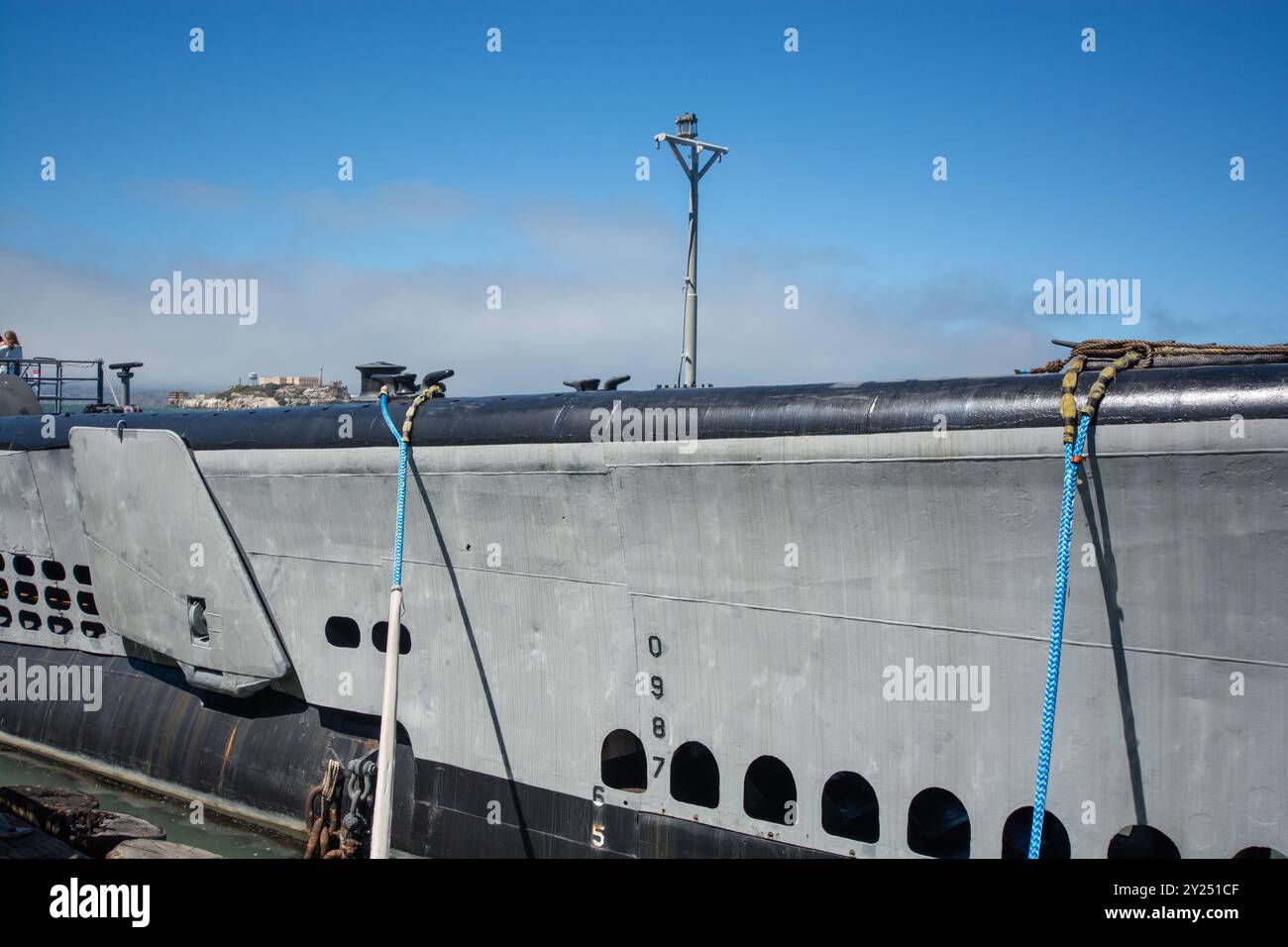 San francisco, California. Agosto 2024. USS Pampanito (SS-383), un sottomarino diesel-elettrico classe Balao in servizio nella seconda guerra mondiale e ss jeremiah o'bri Foto Stock